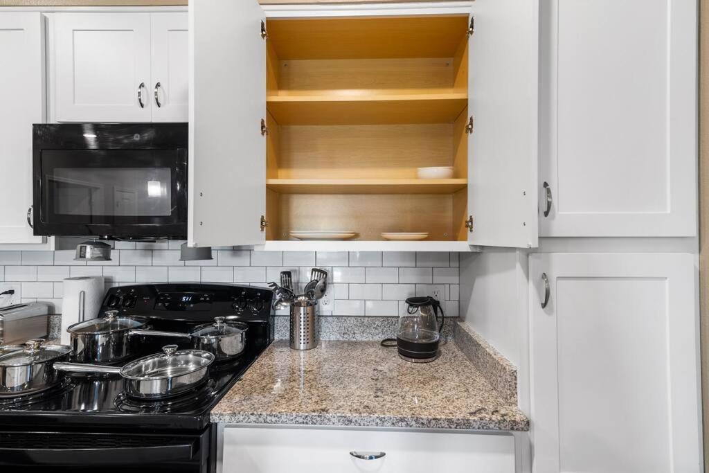 Elegant 1Br/1Ba Condo With Pool, Gym And Laundry Melbourne Esterno foto