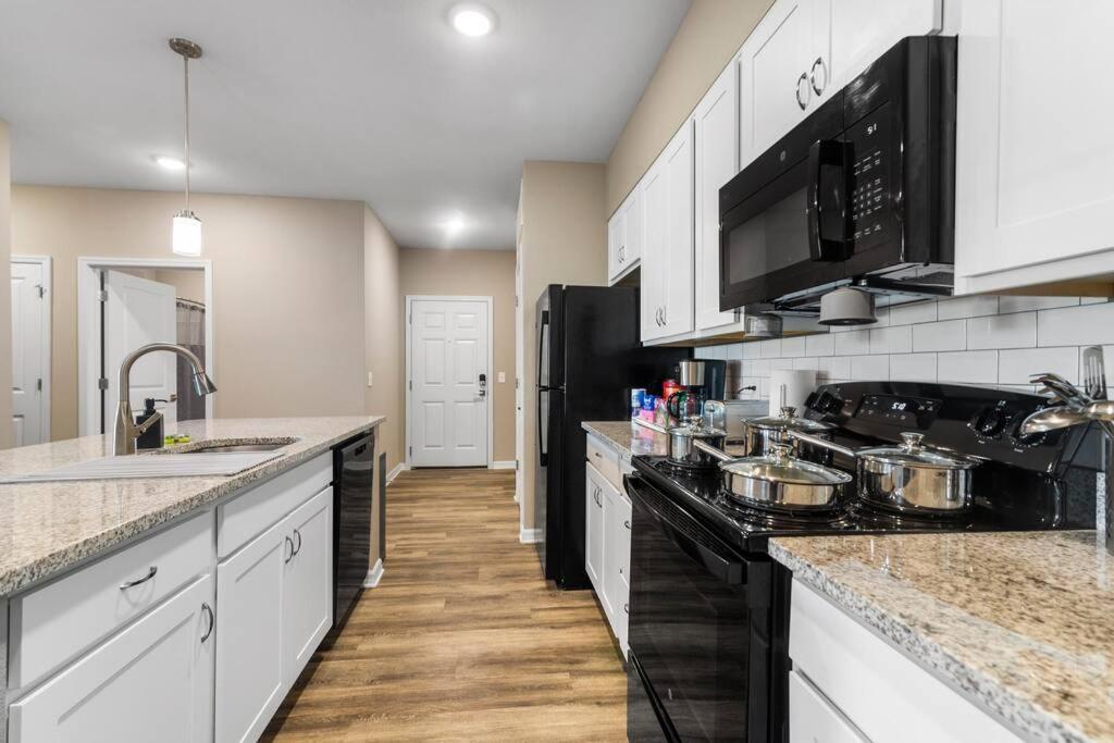 Elegant 1Br/1Ba Condo With Pool, Gym And Laundry Melbourne Esterno foto