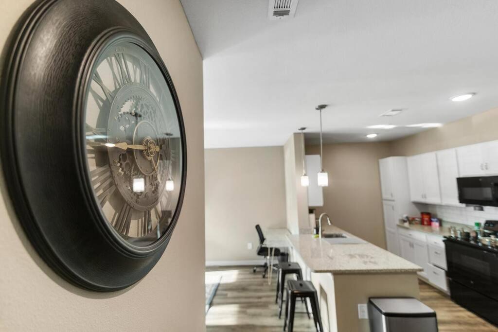 Elegant 1Br/1Ba Condo With Pool, Gym And Laundry Melbourne Esterno foto