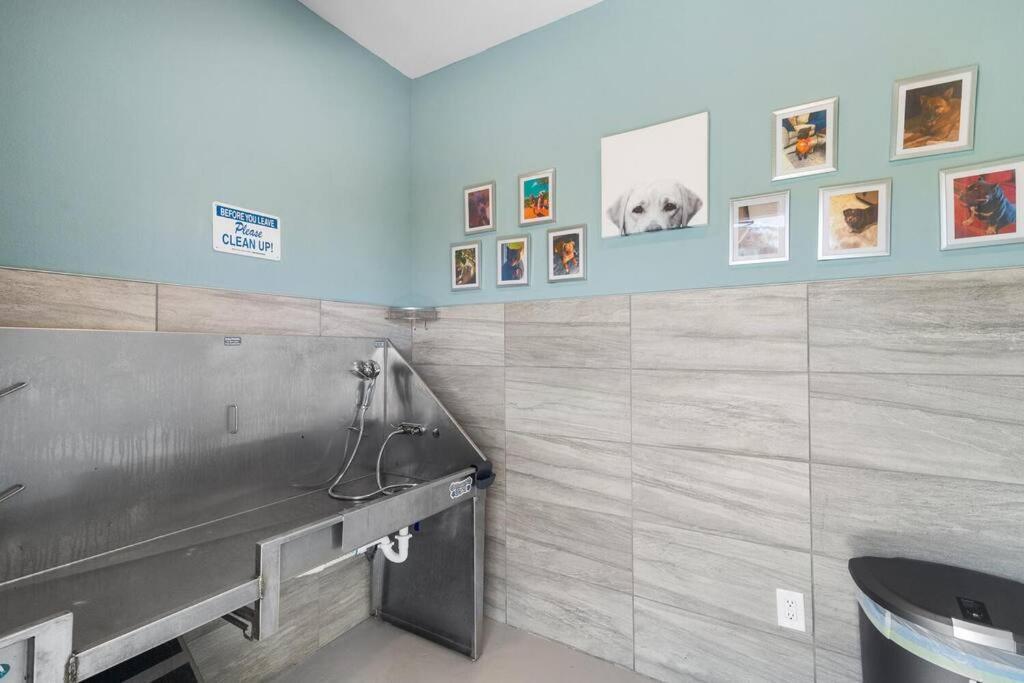 Elegant 1Br/1Ba Condo With Pool, Gym And Laundry Melbourne Esterno foto